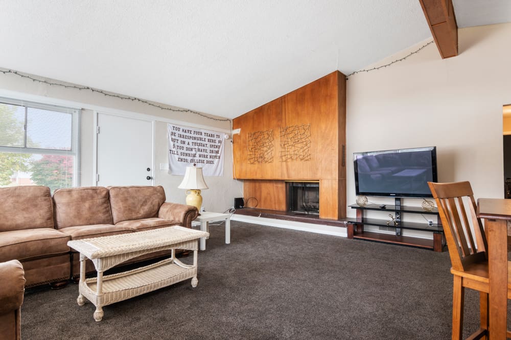 OffCampus Housing Beechwood Ave